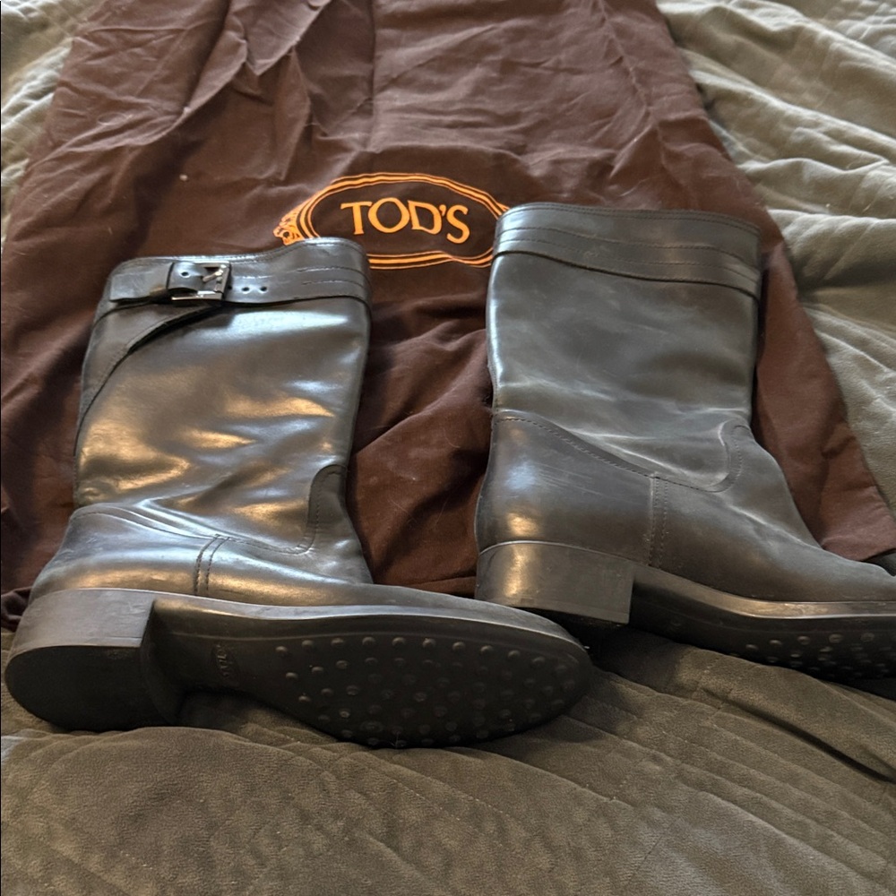 Tod's Black Leather motorcycle Boots